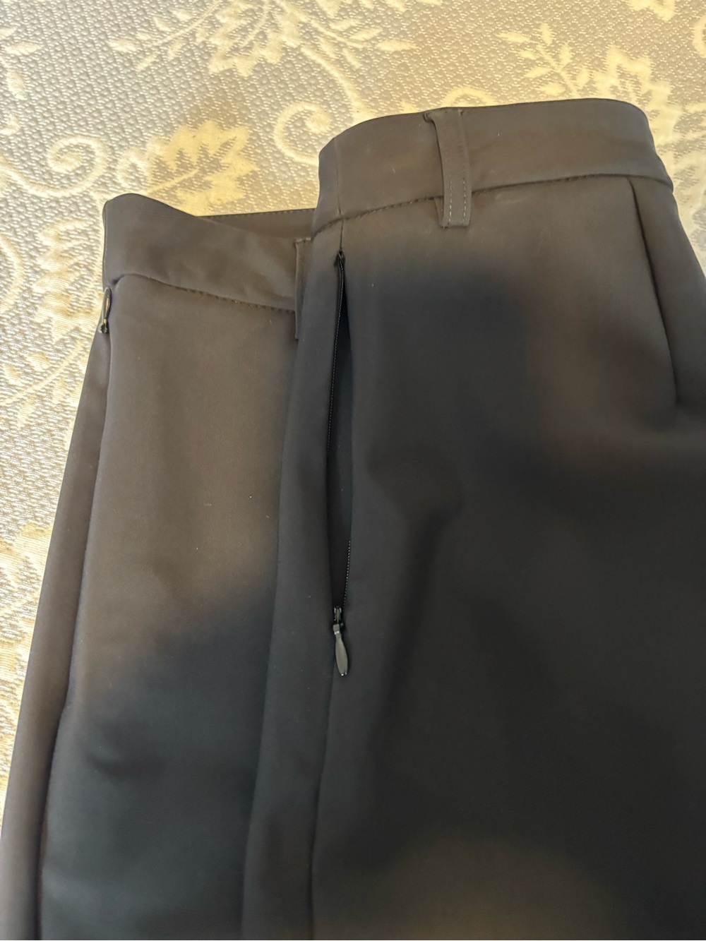 Ladies Black Dress Shorts - Classic Tailored - Picture 3 of 3